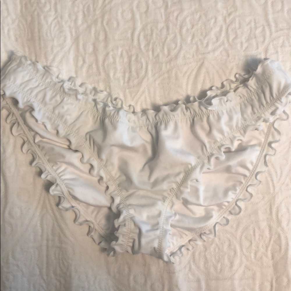 Victoria’s Secret ruffled cheeky bikini bottoms